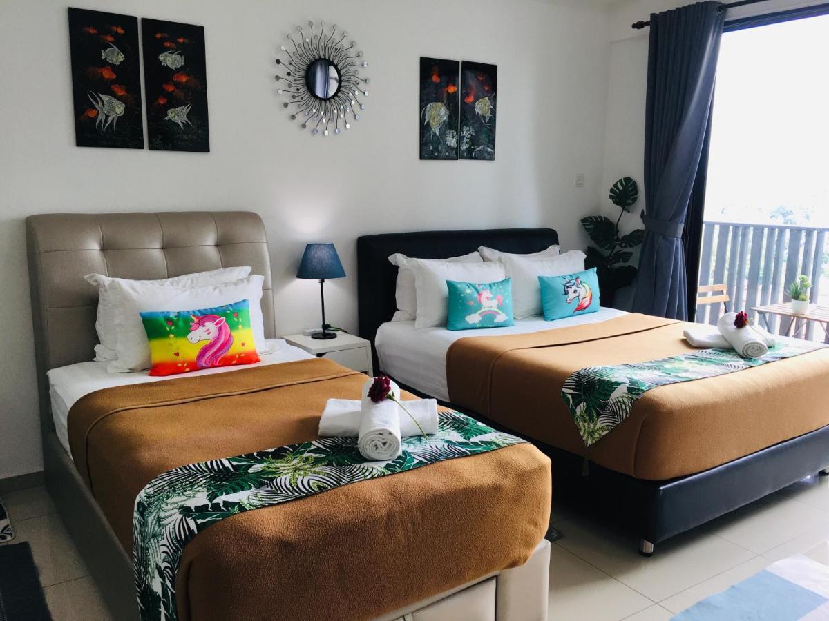 D'Gunduls Homestay Studio By Dgh I-City Шах-Алам Экстерьер фото